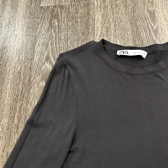 EUC Zara Charcoal Long Sleeve Crewneck Knit Top Sz Large Fitted Minimal Layering - Picture 11 of 16